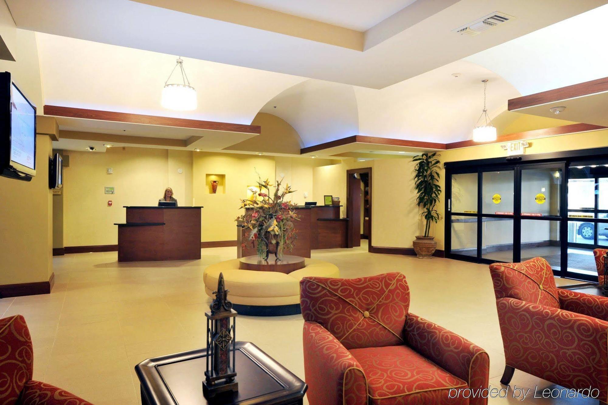 Embassy Suites Dallas - Park Central Area Interior foto